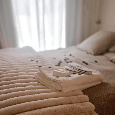 Alpehytte & Romantique - Experience 5 Etoiles Montignac-Charente